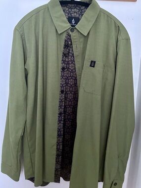 Threyda Long-Sleeve Olive Green Large Men’s Shirt NWOT